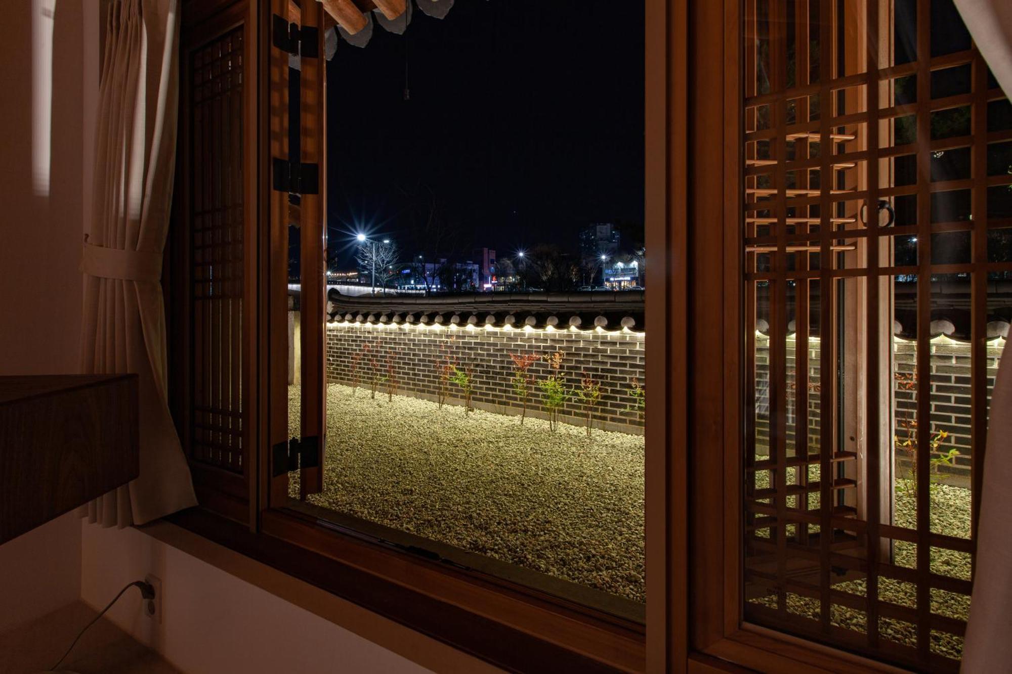 Cheong-Yeon, The Korean Traditional House Hanok In Jeonju Hanok Village ภายนอก รูปภาพ